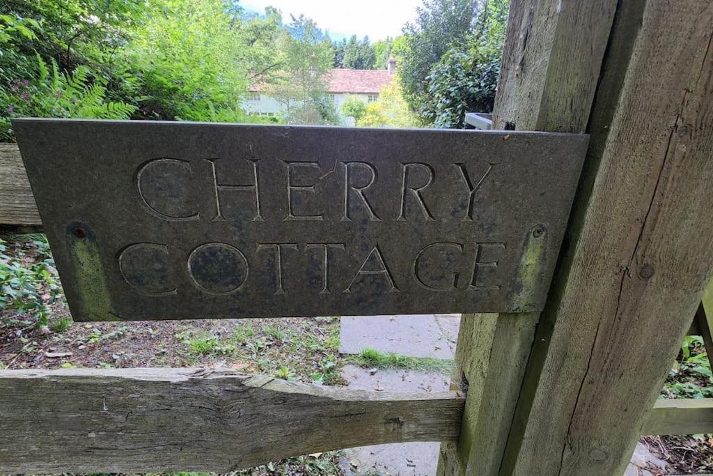 Ashdown Forest Character Cottage, 18Th Century Crowborough Dış mekan fotoğraf